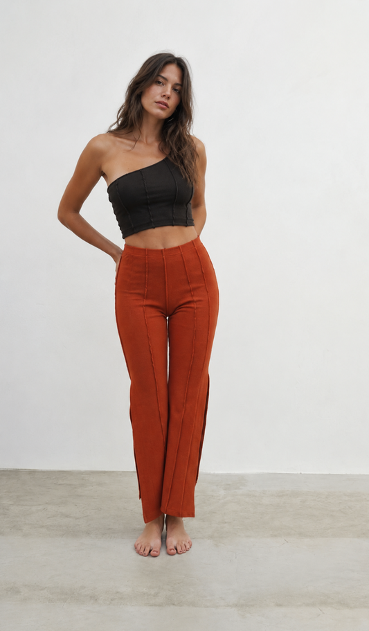Aura Pantalone